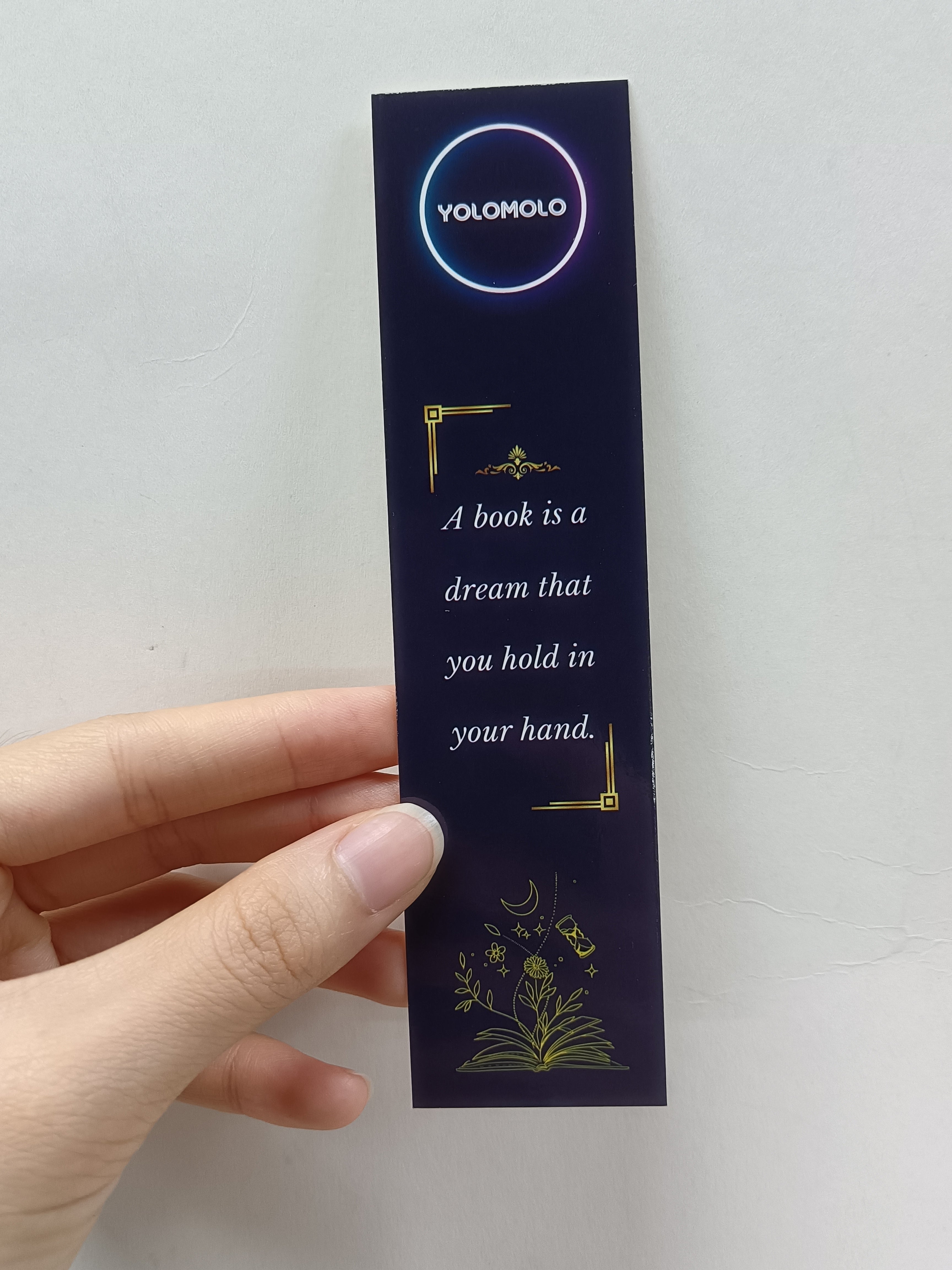 YOLOMOLO BOOKMARK